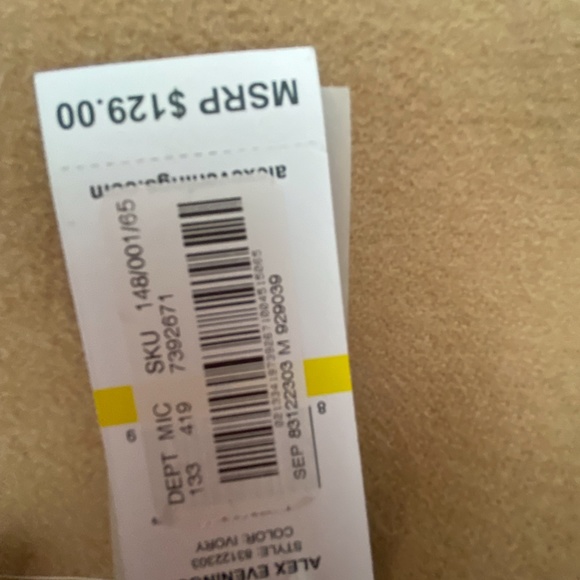 "Alex Evenings" white lace and sequined blouse - Picture 7 of 7